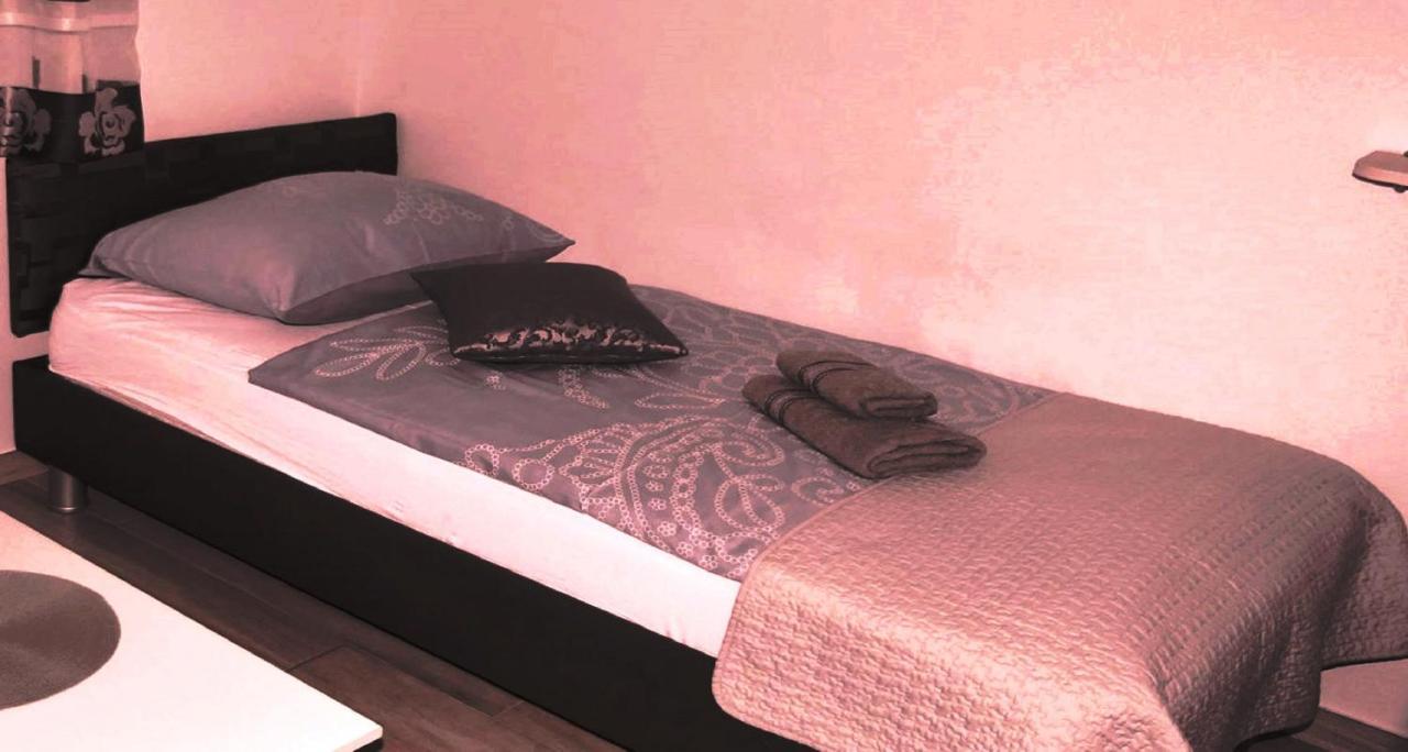 Cecillia Mare Apartments Rovinj Eksteriør bilde